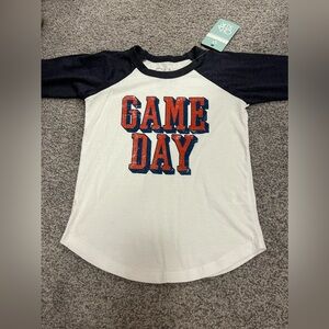 Chaser brand new with tags size 6, 3/4 sleeve shirt.